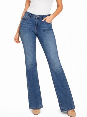 Chico's jeans platinum denim SZ 0.5 straight leg 28" waist excellent condition